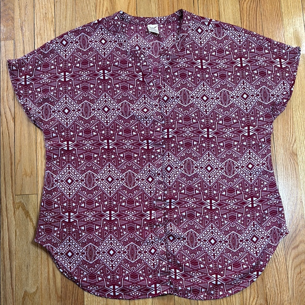 Faded Glory Shirt Women's Burgundy Geometric Button Down Shirt 1X (16W)